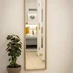 Spacious In Hemholtzkiez Prenzlauer Berg For 8 People Hiddenseer 아파트 *