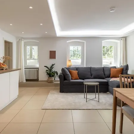 Apartamento Spacious In Hemholtzkiez Prenzlauer Berg For 8 People Hiddenseer